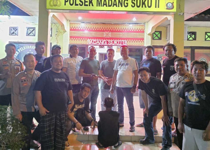 Simpan Senjata Api Ilegal Jenis Revolver Hitam, Pria Paruh Baya di OKU Timur Tak Berkutik Ditangkap Petugas