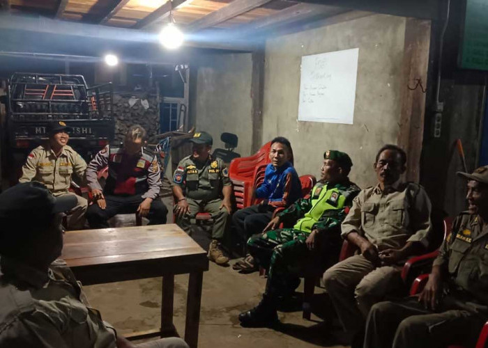 Anggota TNI-Polri Berkumpul di Desa Muara Gelumpai Saat Warga Tidur, Ada Apa?