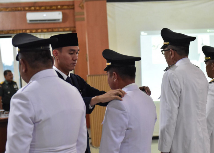 Bupati Muchendi Rolling 73 Pejabat OKI, Tegaskan Harus Total Melayani Masyarakat