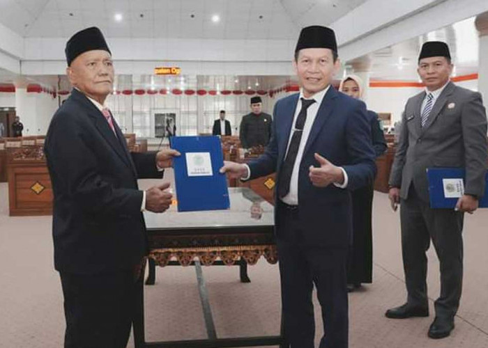 Ketua DPRD Ogan Ilir Lantik PAW Nazori Gantikan M Basri