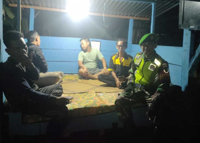 Waspada Kejahatan Malam! Babinsa Tebing Tinggi Lakukan Langkah Tak Terduga Ini di Kelurahan Kupang