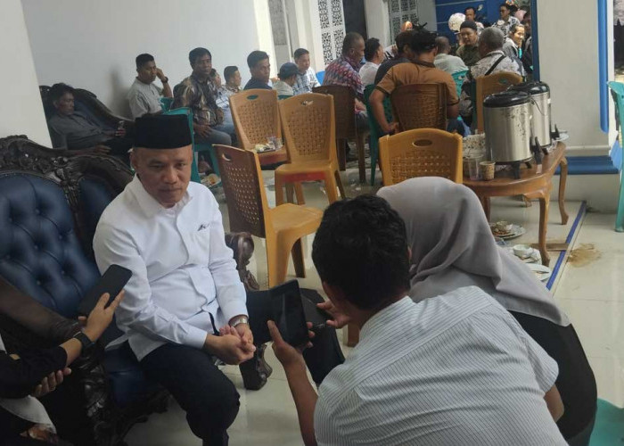 Rumah Dinas Ketua DPRD Lahat 'Diserbu' Warga, Fitrizal Homizi Tekankan Pentingnya Keikhlasan Pasca Lebaran