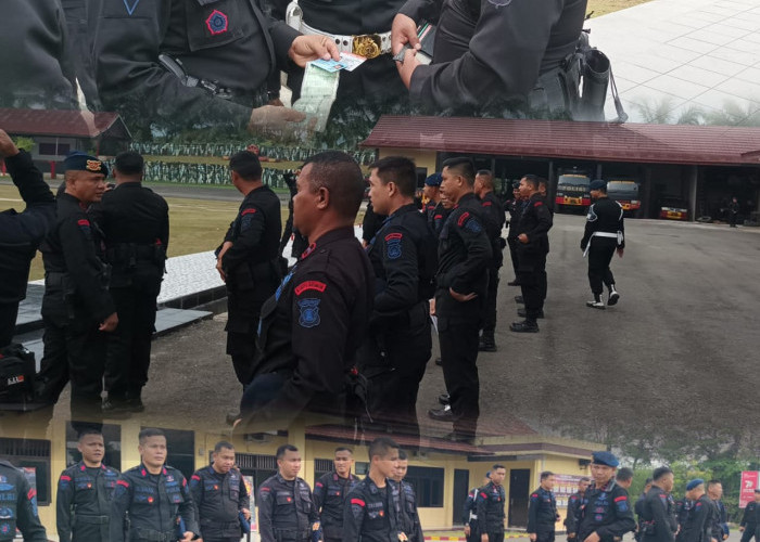 Personel Satbrimob Polda Sumsel Batalyon B Pelopor Ikuti Pemeriksaan Tertib Administrasi dan Sikap Tampang 