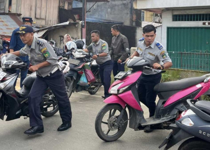 Siap Gembok Kendaraan! Pemkot Prabumulih Tegaskan Parkir di Jalan M Yamin Adalah Pungli