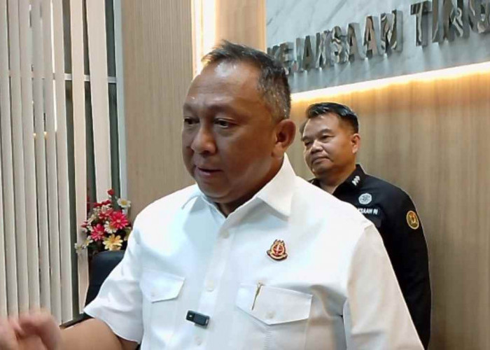  OTT Kejati Sumsel, Oknum Anggota DPRD Muara Enim dan Anaknya Diamankan