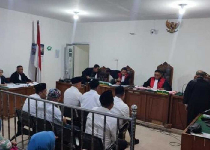 6 Terdakwa Dugaan Korupsi Proyek Jalan Ratu Seriun Pagar Alam Dituntut 2,5 Tahun