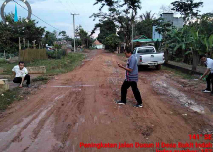 Dinas PU PR Muba Tingkatkan Jalan Dusun II Desa Bukit Indah Plakat Tinggi 