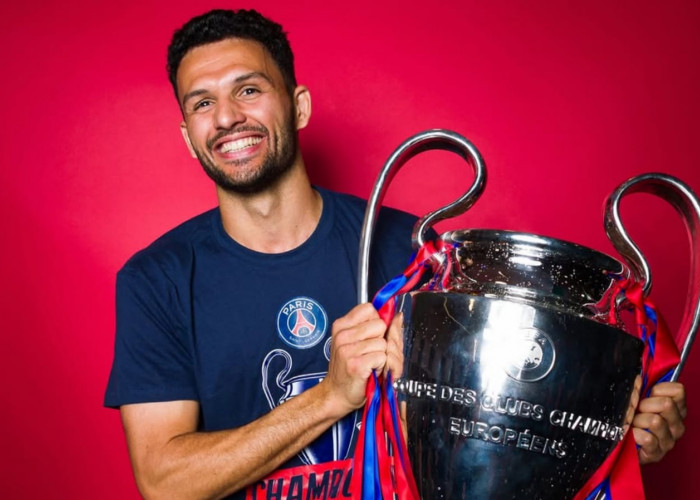 Kesepakatan Pemecah Rekor: Milan Segera Mendapatkan Striker dari PSG