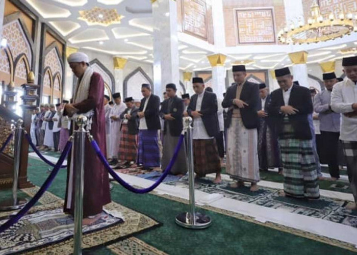 Sholat Hari Raya Kurban 1445 H, Bupati Panca Ajak Masyarakat Tingkatkan Keimanan