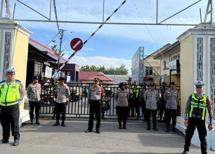 Evaluasi Total! Wakapolres Lahat Pimpin Langsung Simulasi Pengamanan Markas Komando