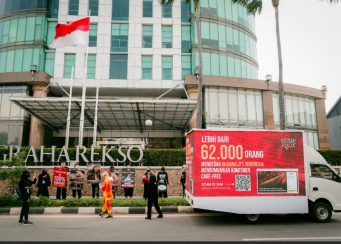 AFJ Gelar Aksi Damai, Desak McDonald’s Indonesia Publikasikan Roadmap Telur Cage-Free