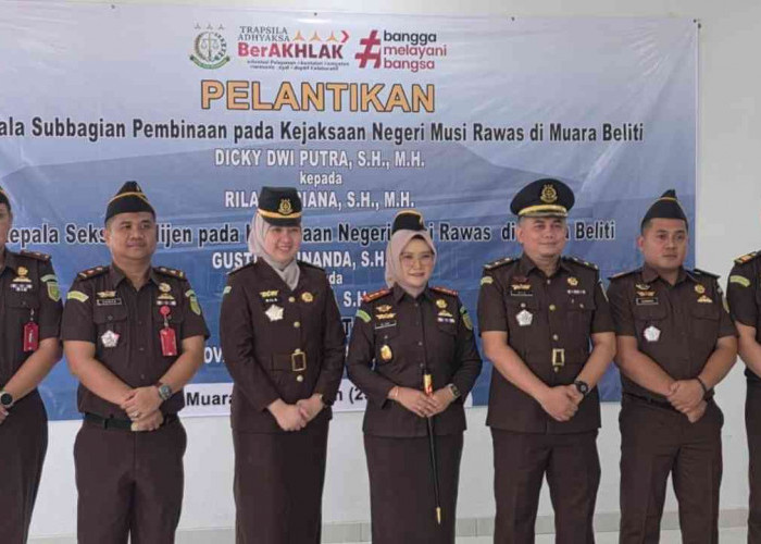 Lantik Kasi Intel dan Kepala Subbagian Pembinaan, Kajari Mura Sampaikan Pokok Arahan Ini