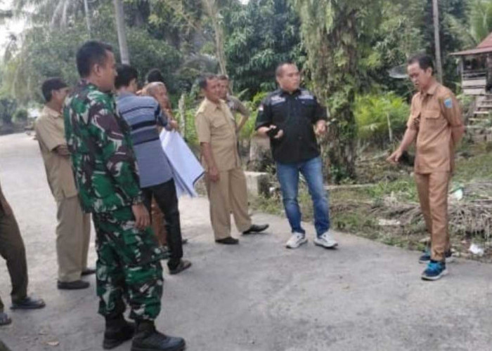 Anggota DPRD Lahat Lion Faizal Cek Akses Jalan Lingkar Desa Keban Agung