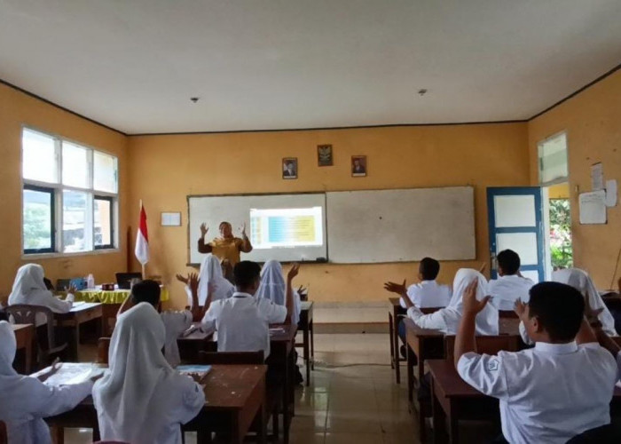 Cegah Bahaya Kabut Asap Karhutla, Disdikbud Kota Lubuklinggau Kurangi Jam Belajar di Sekolah 