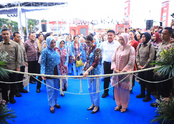 Gubernur Sumsel Sambut Hangat Kedatangan Ketum Dekranas Selvi Ananda Gibran, Buka Sriwijaya Expo 2025