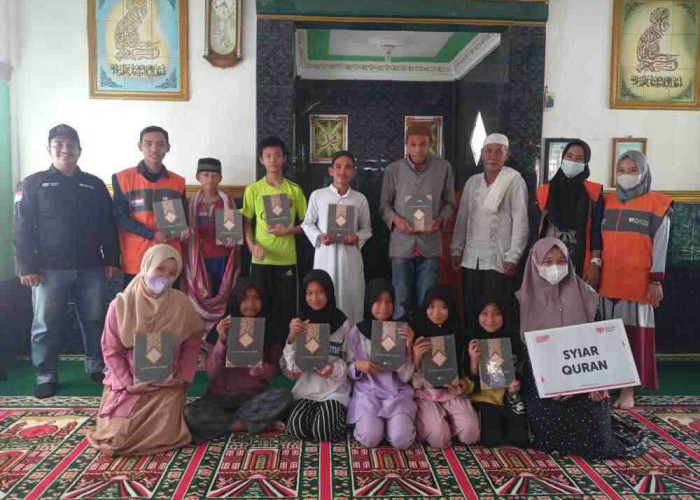 Rumah Zakat Sumsel Salurkan Paket Al Quran untuk Musala Al-Ikhsan Kertapati