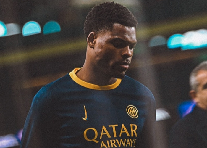 Banyak Negosiasi, Denzel Dumfries Akhirnya Perpanjang Kontrak Baru Bersama Inter Hingaa 2028