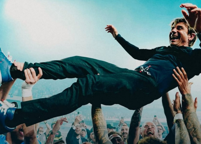 Napoli Yakin Conte Akan Bertahan Meskipun Kontraknya Mendekati Akhir