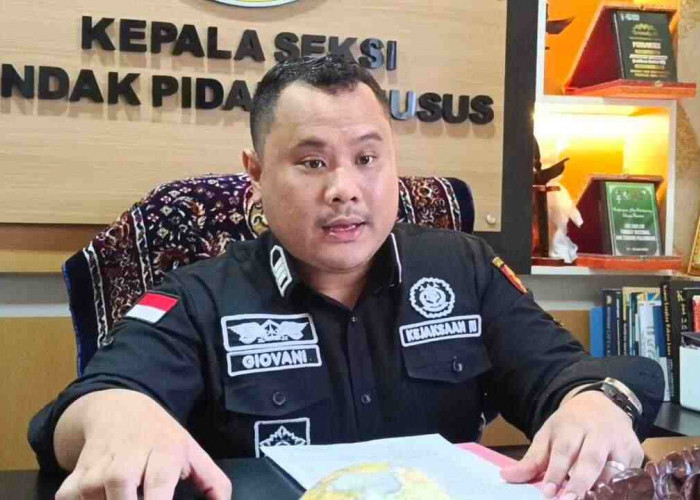 Kasi Pidsus Giovani Banjir Pujian, Papan Bunga Penuhi Halaman Kejaksaan Negeri Banyuasin