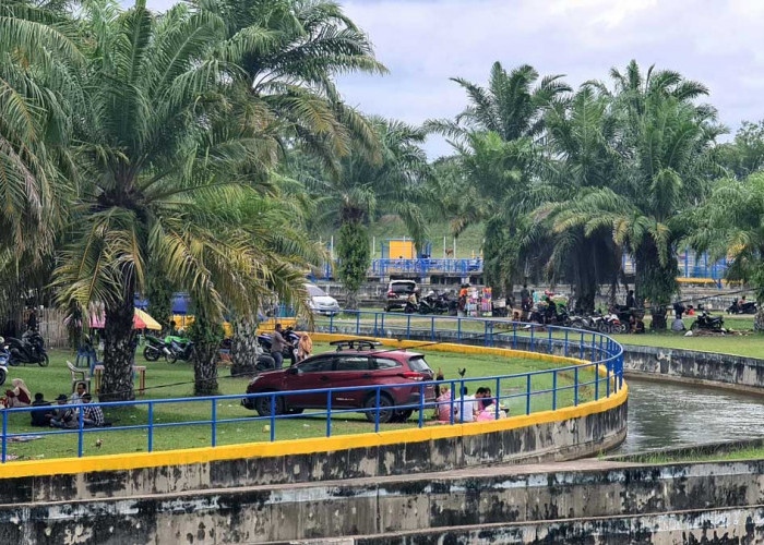 Hanya 7 KM dari Martapura, Bendungan Bersejarah Ini Jadi Destinasi Warga OKU Timur Saat Liburan