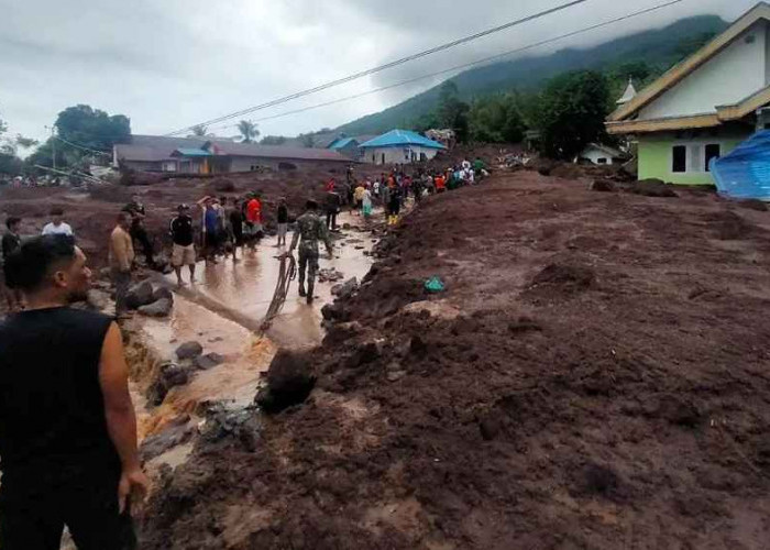 Update Terkini Banjir Bandang di Ternate, 16 Orang Meninggal Dunia, 3 Korban Masih Dalam Pencarian