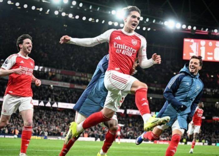 Review Pertandingan Arsenal 2-0 Everton: Pencetak Gol Termuda Lahir dalam Kemenangan Dramatis