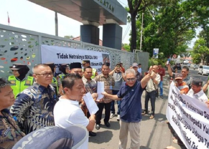 Sekda OKU Dituntut Massa untuk Diberhentikan, Buntut Ketidak Netralan di Pilkada 