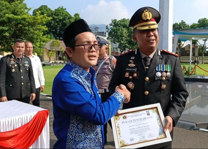HUT Bhayangkara ke-80, PWI Lubuklinggau Nobatkan AKBP Adithia Bagus Arjunadi sebagai Sahabat Pers