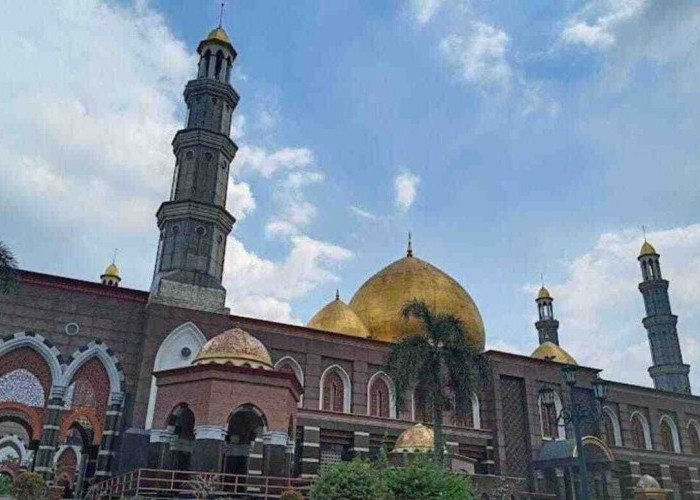Masjid Terindah dan Terbesar di Asia Tenggara Ini Ada di Depok, Atapnya Terbuat dari Emas 24 Karat