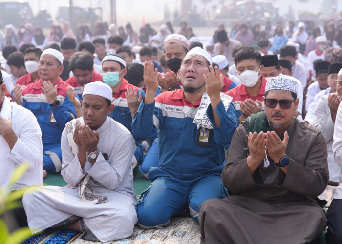 LANGIT PALEMBANG PECAH! Kilang Plaju Gelar Sholat Istisqa Kolosal, Ketuk Pintu Langit Minta Hujan Turun!