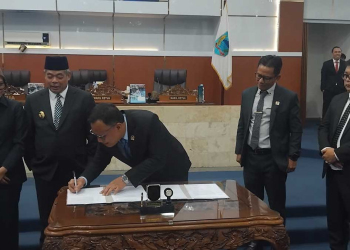 TOK! 7 Fraksi DPRD Lahat Sahkan Aturan Ketertiban Umum, Siap Perkuat Perlindungan Masyarakat