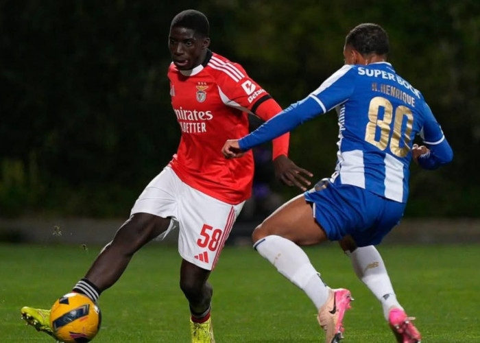 Kabar Transfer Liverpool: Bek Sensasional Benfica Masuk Radar Arne Slot 