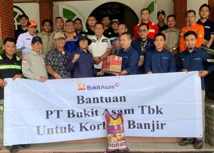 PT Bukit Asam Tbk Salurkan Bantuan untuk Korban Banjir di Baturaja OKU