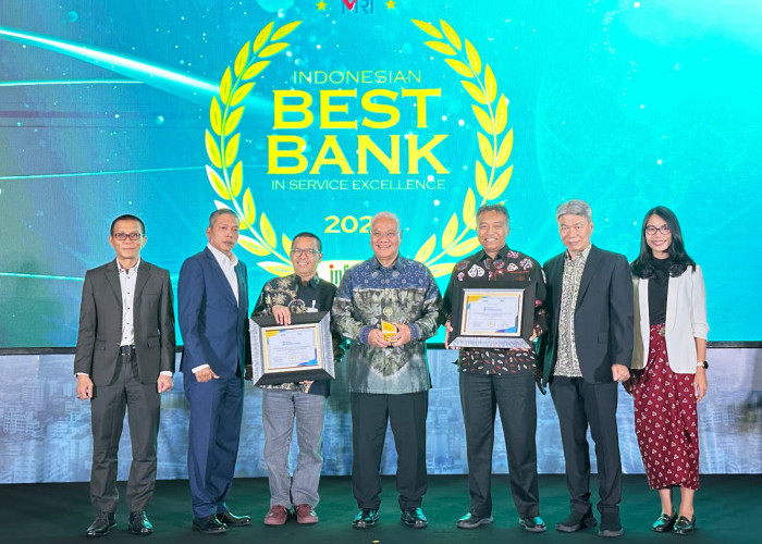 1 Dekade Bank Sumsel Babel Raih Penghargaan Bidang Layanan dari Infobank