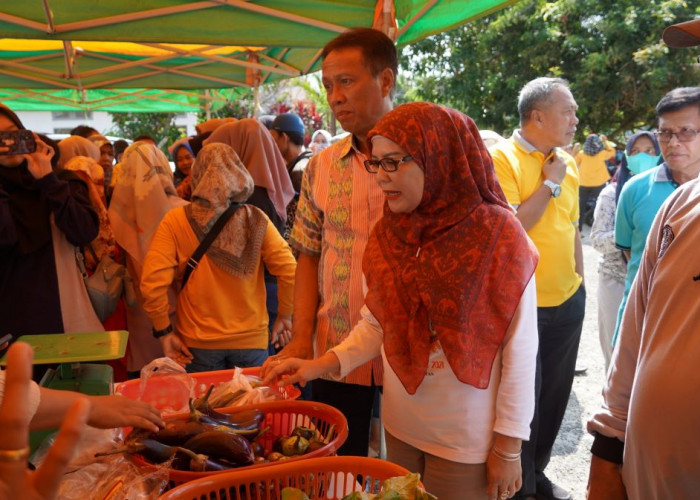 Warga OKI Serbu Pasar Murah Jelang Idul Adha 1445 Hijriah