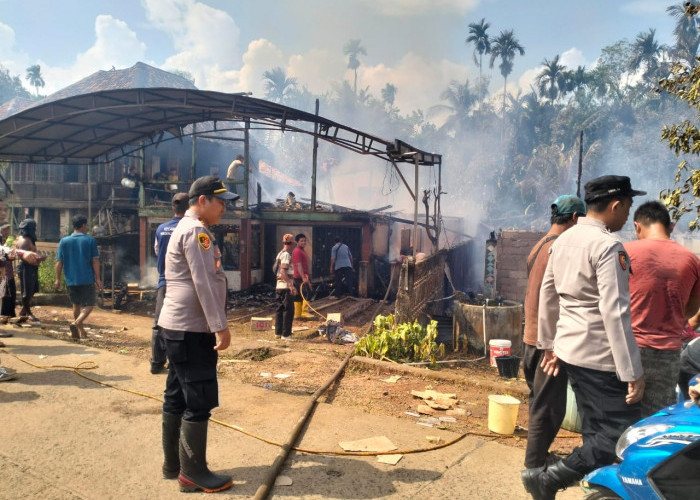 Kebakaran Hebat Terjadi di Pangkalan Lampam OKI, 4 KK Kehilangan Tempat Tinggal