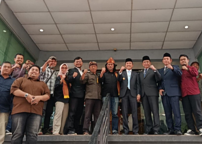 15 Tahun Berdarah-darah, Perda Pemajuan Kesenian Palembang Sah! Seniman Menangis Haru Berjamaah!