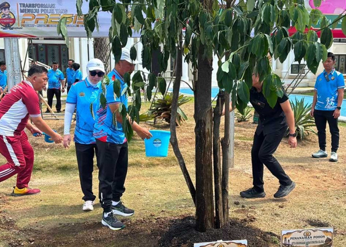 Aksi Nyata Polri untuk Lingkungan: Kapolda Sumsel Lanjutkan Gerakan Penghijauan di Hari Bhayangkara ke-80