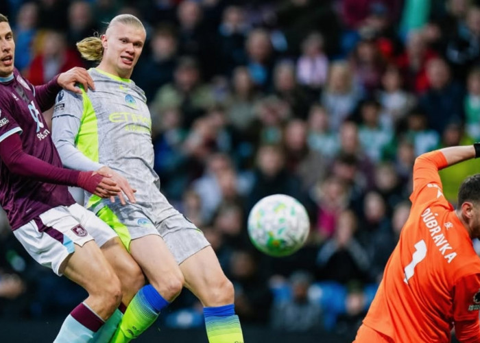 Manchester City Naik ke Puncak Klasemen Liga Premier Burnley 0-1 Manchester City