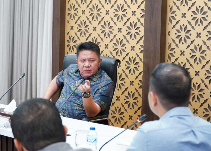 Instruksi Tegas Gubernur Sumsel Herman Deru Atasi Antrean Panjang BBM di SPBU