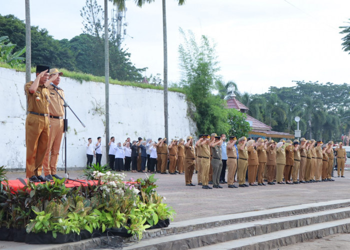 Tingkatkan Kedisiplinan, Wali Kota Palembang Harnojoyo Pimpin Apel Gabungan 