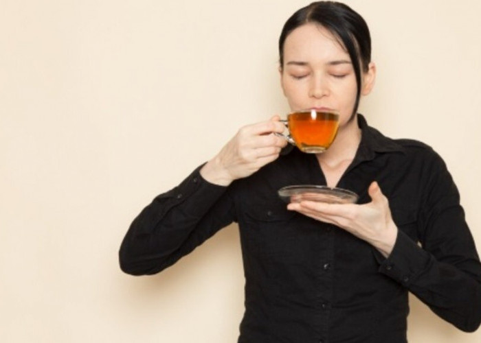 Es Teh vs Teh Hangat, Mana yang Lebih Pas untuk Berbuka Puasa?