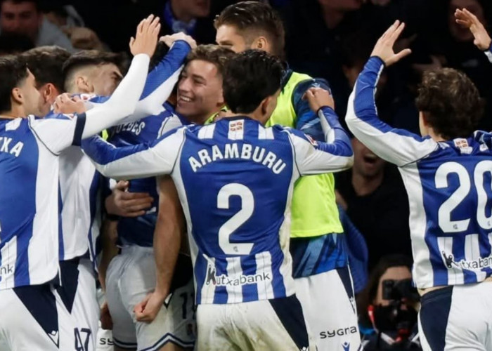 Real Sociedad 2-1 Barcelona: 10 Pemain Tuan Rumah Pukul Telak Pemimpin LaLiga 