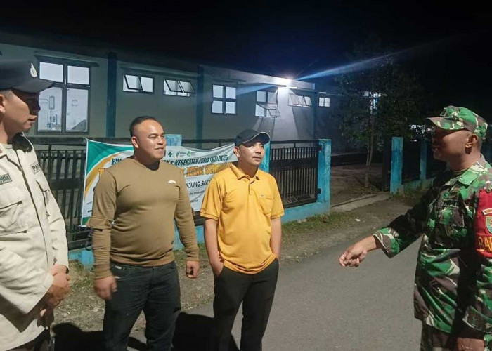 Cegah Keresahan Saat Warga Istirahat, Babinsa dan Polsek Tanjung Sakti Perketat Siskamling Ramadan