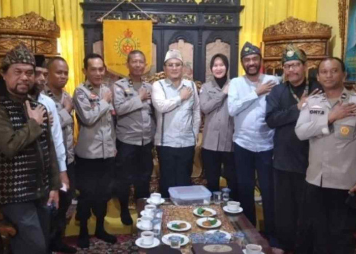 Usulkan Kasus Tipiring Diselesaikan Secara Adat, Sultan Palembang: Cukup dengan Tepung Tawar