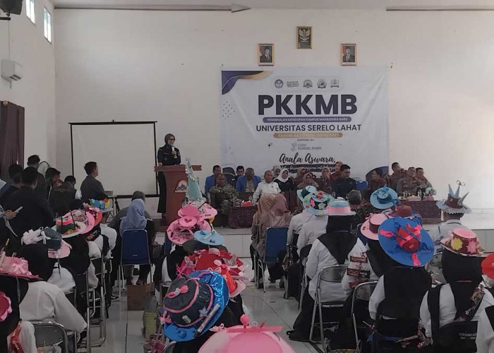 Ikuti PKKMB Sebelum Mulai Kuliah: Wajib Tahu Pesan Penting Wabup Lahat Widia Ningsih untuk 104 Mahasiswa Baru 