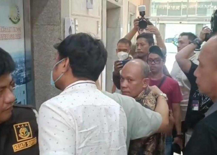 Diduga Peras Pengusaha Jasa Sungai, 5 Oknum Diamankan Penyidik Kejati Sumsel
