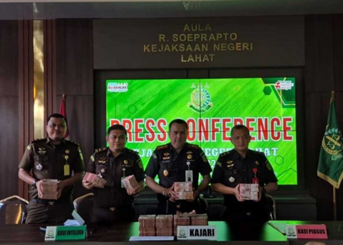 Kejari Lahat Selamatkan Uang Negara Rp1,6 Miliar dari Kasus Korupsi Peta Desa