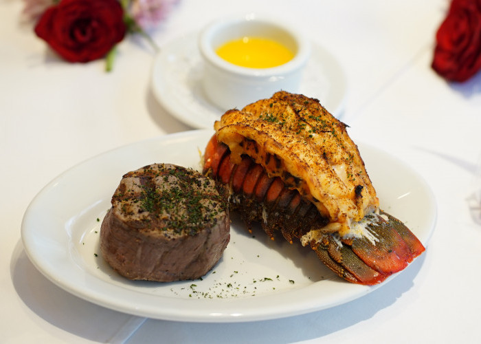 Rekomendasi Restoran yang Hadirkan Menu Premium Steak hingga Lobster untuk Merayakan Hari Valentine 