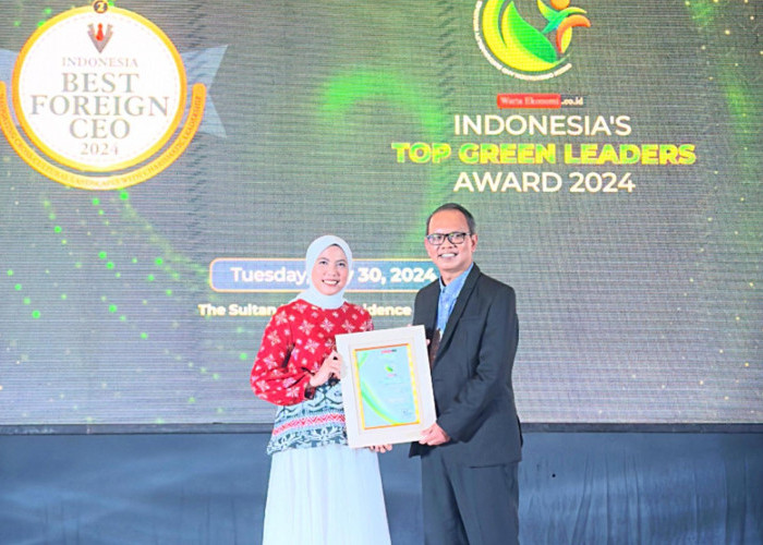 Raih Prestasi, Dirut Semen Baturaja Sabet Penghargaan Indonesia’s Top Green Leaders 2024